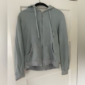 Cute cropped light blue sweatshirt